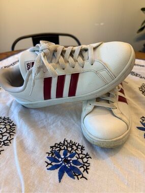 adidas White Sneakers with Red Stripes - Low-Top Women’s Casual Shoes